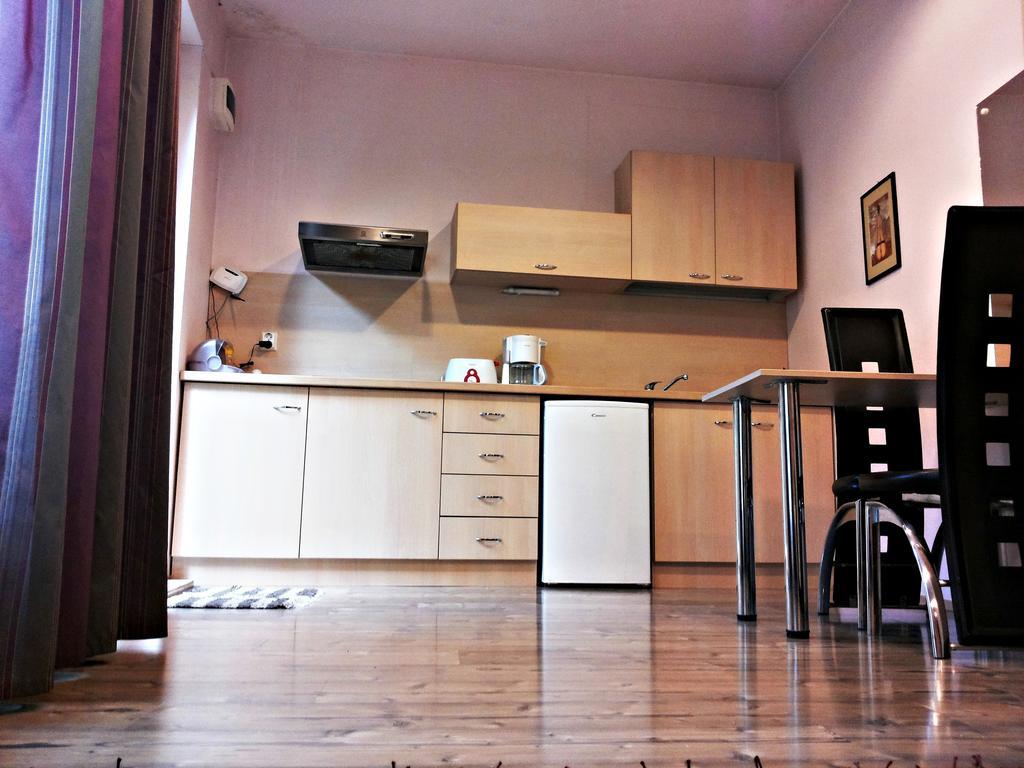 Lucas 10 Apartments Клуж-Напока Экстерьер фото